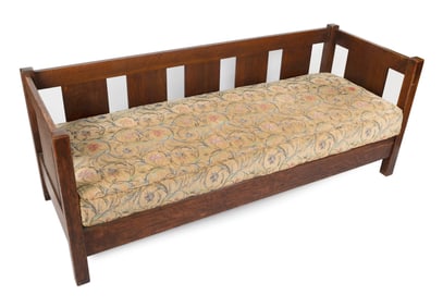 STICKLEY ASSOCIATED CABINETMAKERS ARTS & CRAFTS SETTLE New York, Circa 1916-1919 Back height 28".