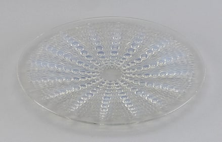 RENE LALIQUE (FRANCE, 1860-1945) "OURSINS" OPALESCENT GLASS PLATE First Half of the 20th Century