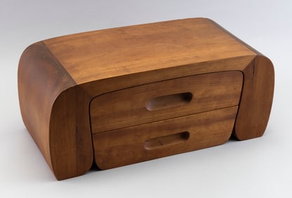 MID-CENTURY MODERN TABLETOP CHEST 20th Century Height 8". Width 19.5". Depth 8.75".
