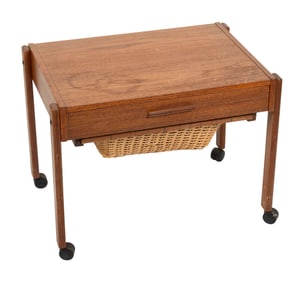 MID-CENTURY MODERN SEWING STAND 20th Century Height 20". Width 26.5". Depth 18".