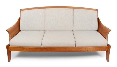 THOMAS MOSER "WING" SOFA Auburn, Maine, Contemporary Back height 35". Seat height 17". Length 78".