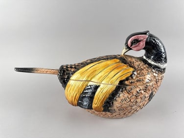 ITALIAN CERAMIC PHEASANT TUREEN 20th Century Length 19".