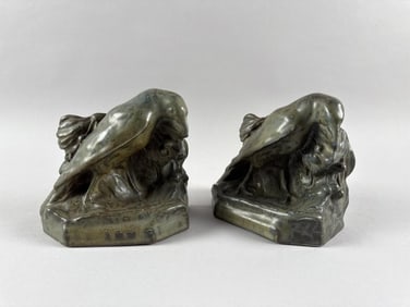 PAIR OF ROOKWOOD RAVEN BOOKENDS Circa 1916 Heights 5.25". Lengths 5.5".