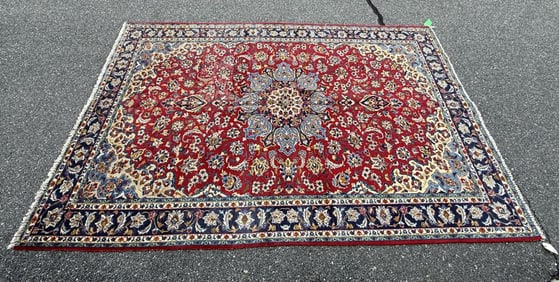 PERSIAN DESIGN RUG: 7'2" X 10'3" Late 20th Century
