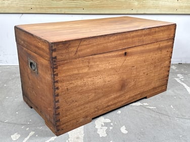 CAMPHORWOOD TRUNK 19th Century Height 19". Width 35". Depth 18".