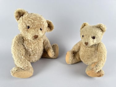 TWO STEIFF BEARS Mid-20th Century Heights 14" and 18".
