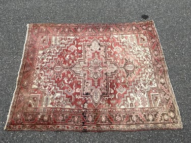 HERIZ RUG: 5'0" X 6'0" Second Half of the 20th Century