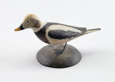 A. ELMER CROWELL MINIATURE OLDSQUAW DRAKE East Harwich, Massachusetts, 1862-1952 Height 2.75".