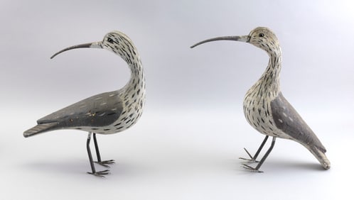 PAIR OF ITALIAN CURLEW DECOYS 20th Century Heights 13" and 14".