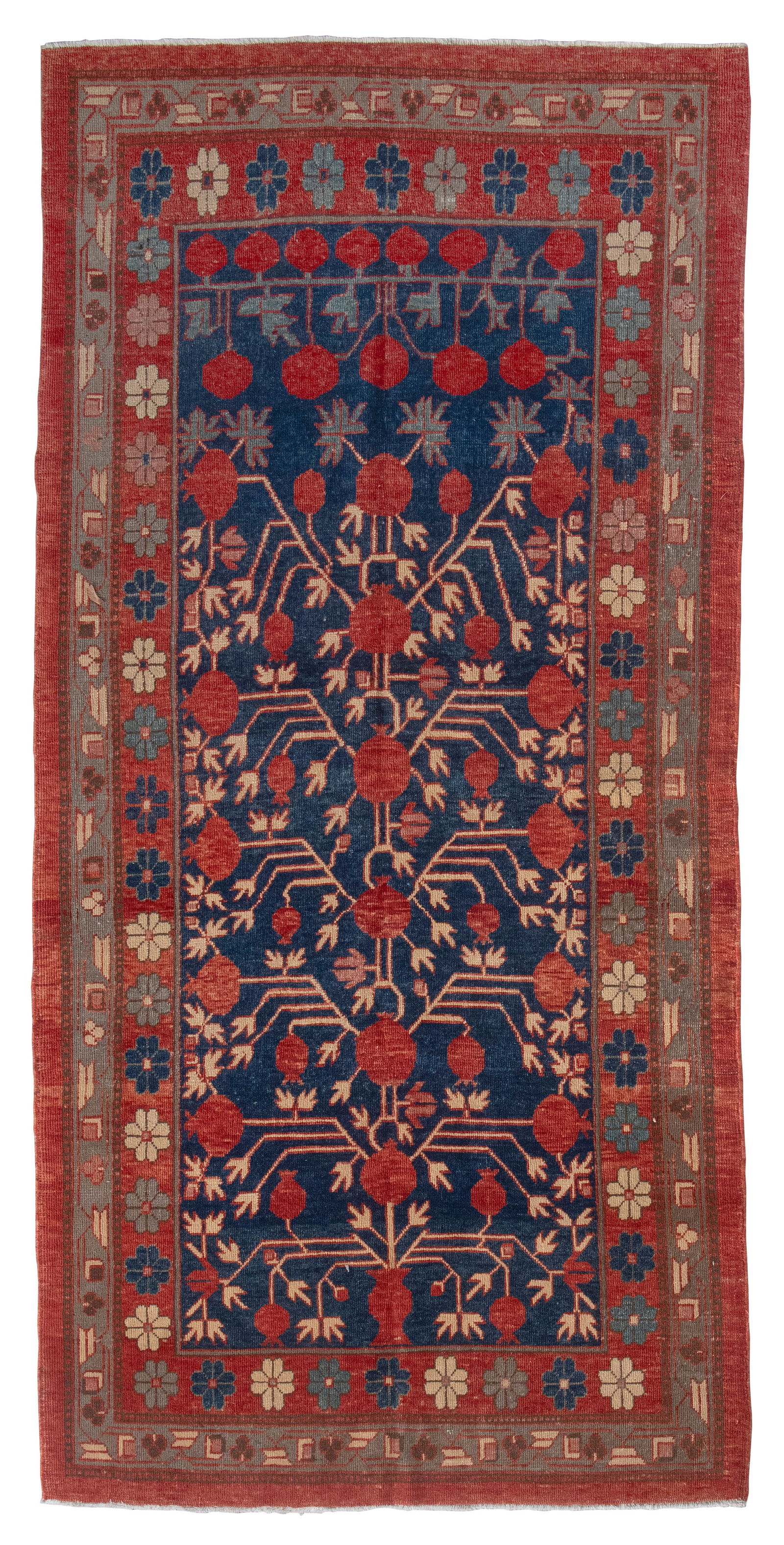 TURKISH RUG: 3'8" X 7'4" 20th Century (1 of 2)