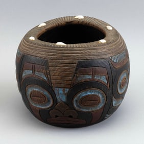 NORTHWEST COASTAL WOODEN BOWL Early 20th Century Height 5.75". Diameter approx. 8".