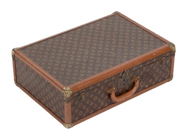 TWO VINTAGE LOUIS VUITTON LV MONOGRAM SUITCASES Paris, 20th Century Heights 7.5" and 8.5". Widths