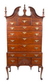 QUEEN ANNE WALNUT BONNET-TOP HIGHBOY Circa 1750 Height 83". Width 39.25". Depth 21".