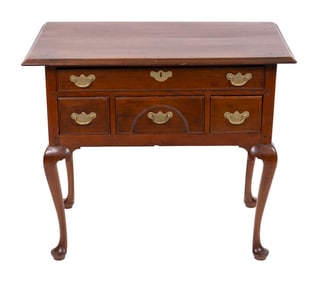 QUEEN ANNE MAHOGANY LOWBOY New England, Circa 1750 Height 37". Width 35.5". Depth 20.75".