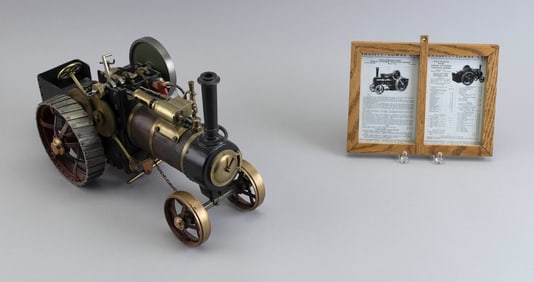 SINGLE-CYLINDER TRACTOR MODEL 20th Century Length 15".