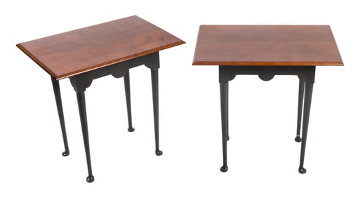 PAIR OF ELDRED WHEELER STANDS Massachusetts, 20th Century Heights 25". Tops 18.5" x 26.5".