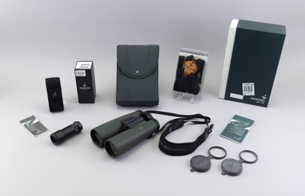 SWAROVSKI OPTIK SLC 15X56 BINOCULARS Circa 2009 Lengths 4.5" and 8.5".