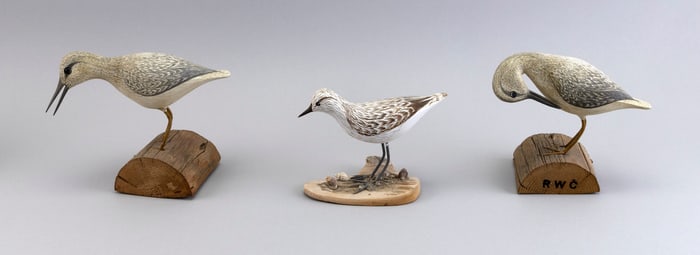 THREE SHOREBIRD CARVINGS 20th Century
