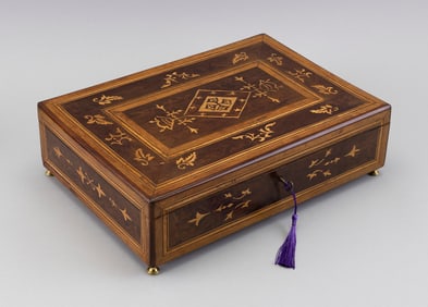 FRUITWOOD INLAID DRESSER BOX Early 20th Century Height 4". Width 13". Depth 9".