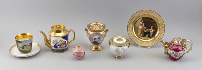 EIGHT PIECES OF FINE CONTINENTAL PORCELAIN, INCLUDING S?VRES 19th Century