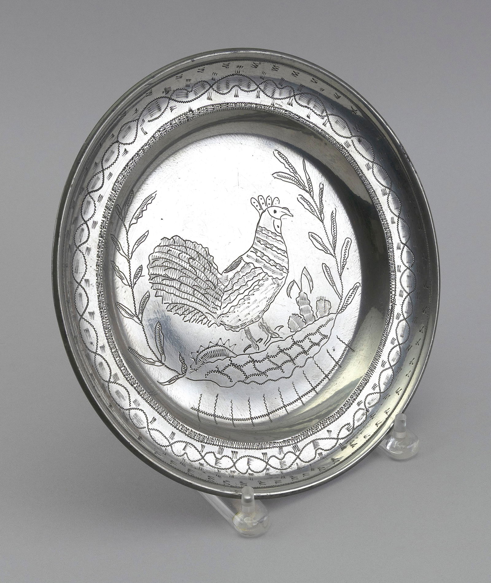 CONTINENTAL ENGRAVED PEWTER PLATE 18th/Early 19th Century Diameter 9.5". (1 of 4)
