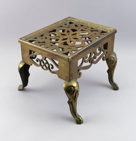 BRASS FOOTMAN 19th Century Height 11.5". Width 14". Depth 11".