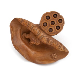 JAPANESE CARVED WOOD NETSUKE 19th Century Length 1.625".