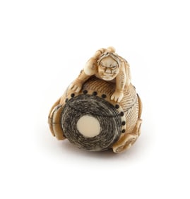 JAPANESE CARVED IVORY NETSUKE BY HIDEMASA Early 19th Century Height 1.25".