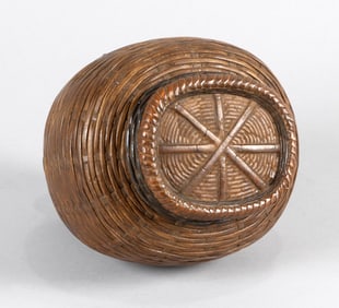 JAPANESE CERAMIC BASKET-FORM VASE 20th Century Height 8". Length 6".