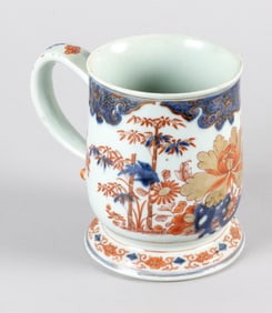 CHINESE IMARI PORCELAIN MUG Kangxi Period Height 6". Diameter 4.5".