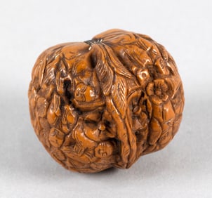 CHINESE WALNUT CARVING 19th Century Height 1.5".