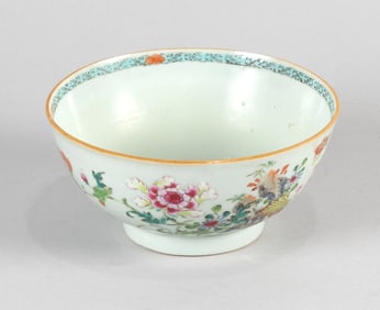 CHINESE FAMILLE ROSE PORCELAIN BOWL 19th Century Height 2.75". Diameter 5.75".