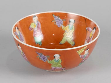 CHINESE FAMILLE ROSE PORCELAIN BOWL 19th Century Height 2.75". Diameter 6".
