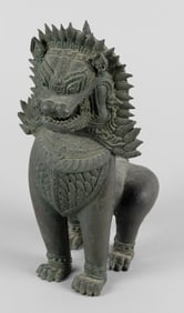 THAI BRONZE GUARDIAN LION (SINGHA) 20th Century Height 11".