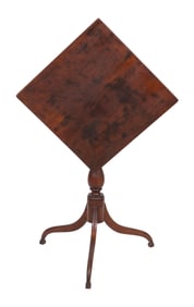 CHERRY TILT-TOP CANDLESTAND 18th Century Height 27". Top 18" x 17.75".