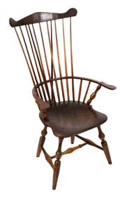 WINDSOR BRACE-BACK ARMCHAIR 19th Century Back height 42.5". Seat height 16.75".