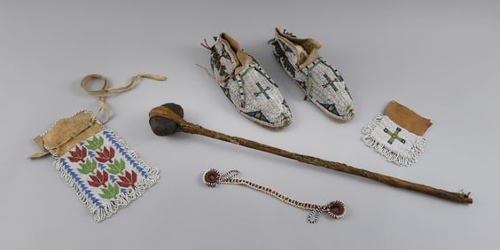 COLLECTION OF NATIVE AMERICAN BEADED ITEMS AND A WAR CLUB 20th Century