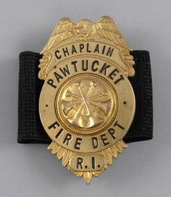 RARE PAWTUCKET FIRE DEPARTMENT CHAPLAIN'S BADGE 20th Century Length 2.5".