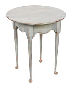 HABERSHAM FURNITURE ANTIQUE REPRODUCTION TAVERN TABLE 20th Century Height 27". Diameter 24".