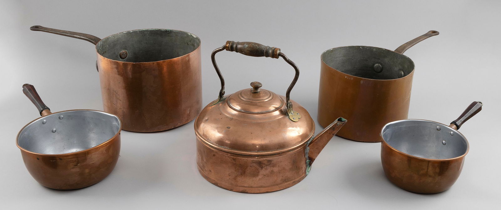 LOT OF COPPER COOKWARE (1 of 1)