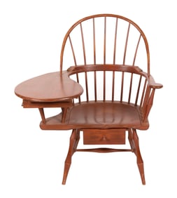 D.R. DIMES WINDSOR BOW-BACK WRITING ARMCHAIR New Hampshire, 20th Century Back height 41". Seat