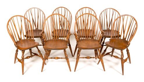 SET OF EIGHT ROBERT BARROW WINDSOR CHAIRS Rhode Island, 20th Century Back heights 38.5". Seat