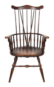 WINDSOR BRACE-BACK ARMCHAIR Early 20th Century Back height 43.25". Seat height 17.5".