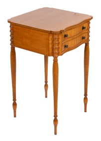 SHERATON-STYLE TIGER MAPLE SIDE TABLE Contemporary Height 28.5".