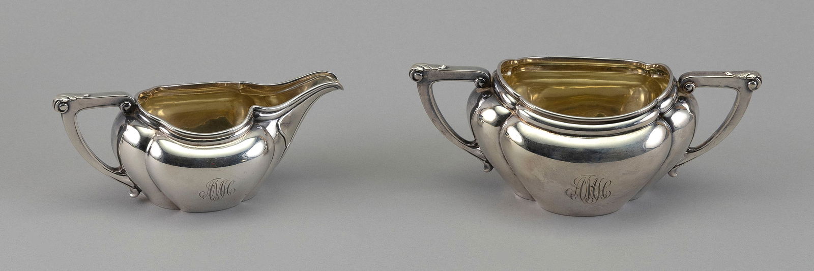 STERLING SILVER SUGAR AND CREAMER SET America, Early 20th Century Approx. 7.2 troy oz. (1 of 3)