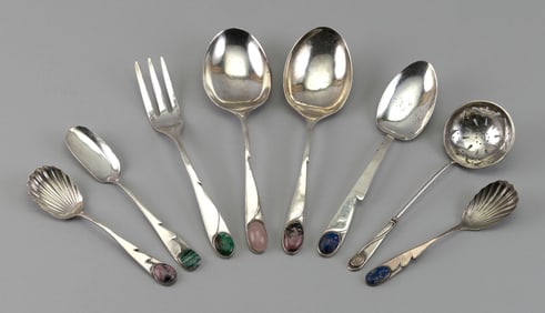 EIGHT PIECES OF PAULA WYMAN ARTS AND CRAFTS STERLING SILVER SERVING FLATWARE Early to Mid-20th