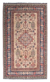 PERSIAN DESIGN RUG: 4'0" X 6'7" 21st Century