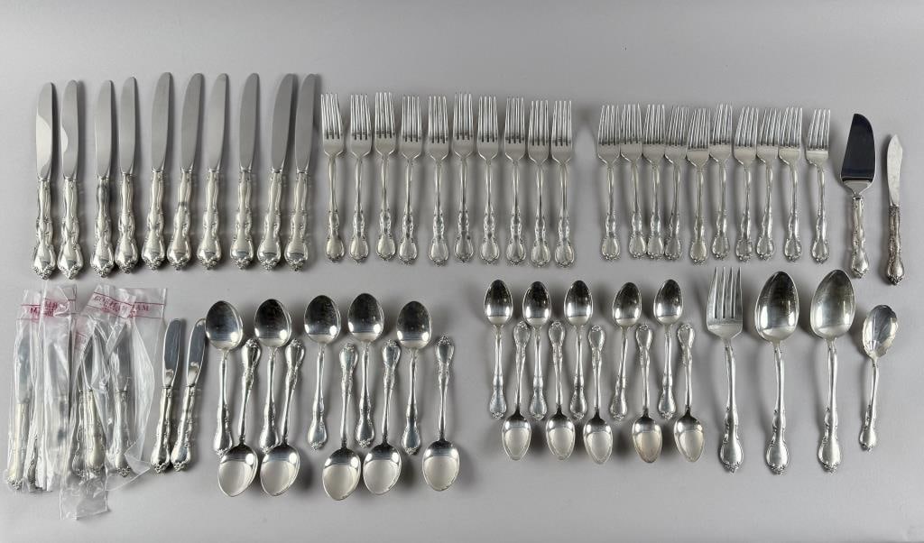 GORHAM "ROSE TIARA" STERLING SILVER FLATWARE SET Providence, Rhode Island, Mid-20th Century Approx.: GORHAM "ROSE TIARA" STERLING SILVER FLATWARE SET Providence, Rhode Island, Mid-20th Century Total of approx. 65 pieces. Consists of: 10 dinner forks, lengths 7.5" 10 luncheon forks, lengths 6.75" 10