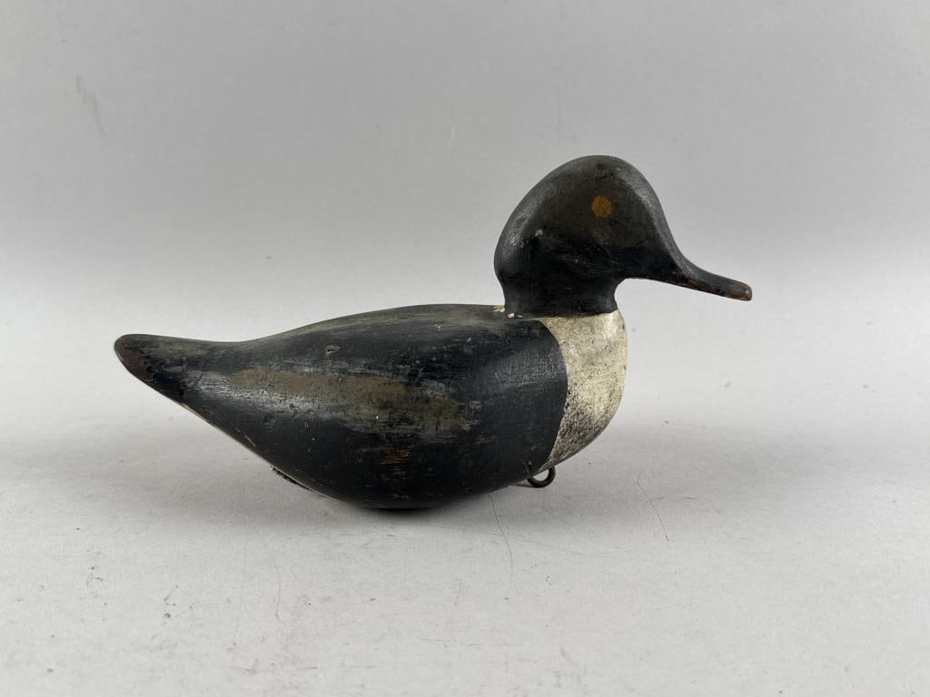 PRIMITIVE BUFFLEHEAD HEN DECOY Early 20th Century Length 9.5".: PRIMITIVE BUFFLEHEAD HEN DECOYEarly 20th CenturyPainted eyes.Length 9.5".