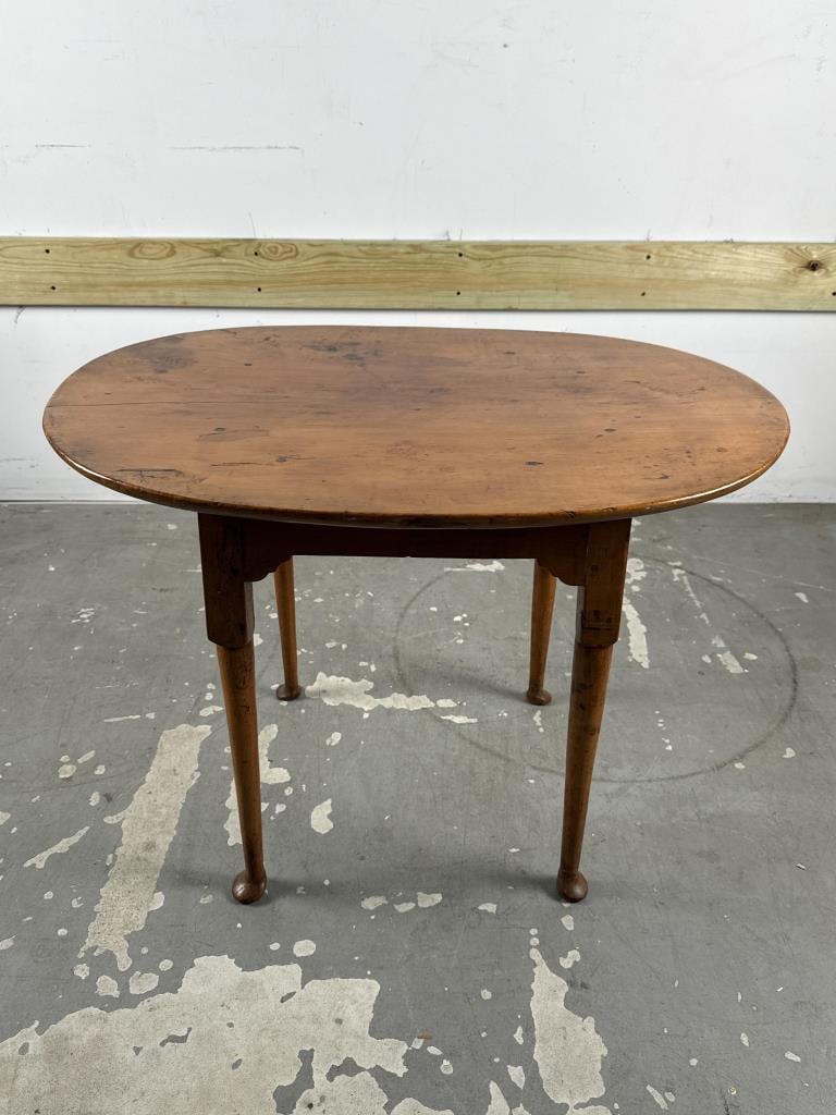 MAPLE TAVERN TABLE 19th Century Height 24.5". Top 34" x 24". (1 of 4)